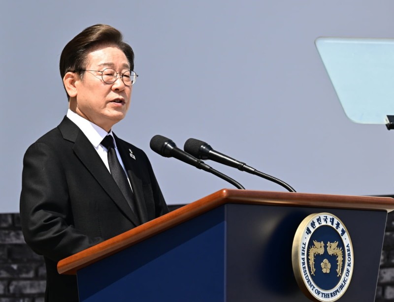 李대통령, <b>G7 정상회의</b> 참석…다자 <b>정상</b>외교 <b>데뷔</b>