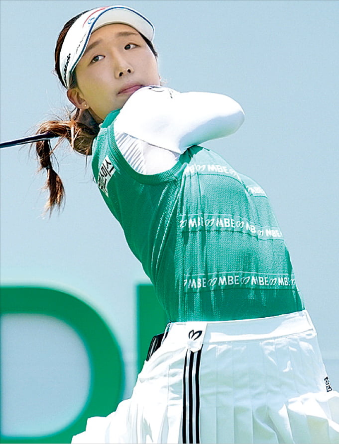 '新<b>장타여왕</b>' <b>이동은</b>…메이저 대회서 생애 첫 우승