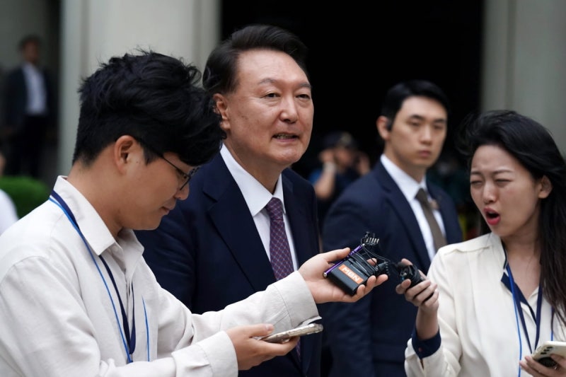 尹, 사실상 '최후통첩' <b>불응</b>…경찰, 강제 신병 확보 나설까