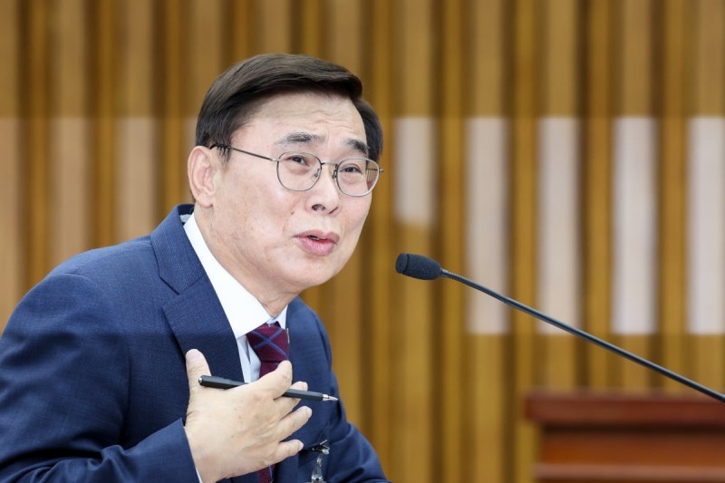 野 "<b>이종석</b>, 너무 친북" vs 與 "사과하라"…청문회 공방