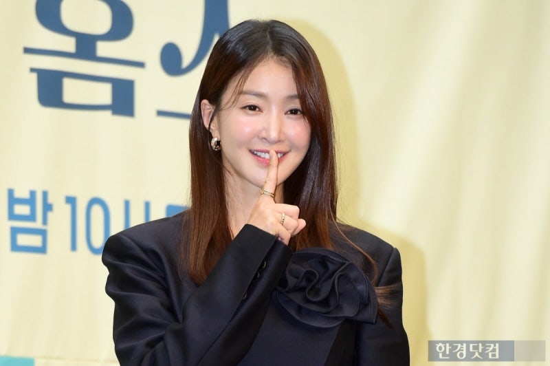 '아들맘' 여배우 선한 영향력…<b>이시영</b>, 어린이 환우에 <b>1억 기부</b>
