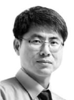 [시론] 트럼프發 금융위기설의 실체