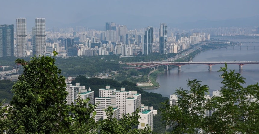 서울 성동구 매봉산에서 바라본 성동구 아파트 모습 사진=한경DB