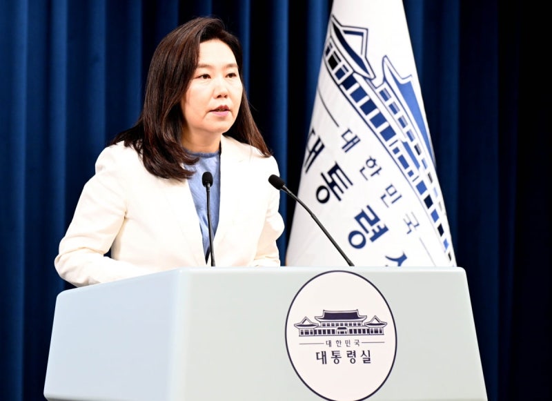 李<b>대통령</b> "누가 집권하든 국민 지지 얻는 <b>방송법</b> 필요"