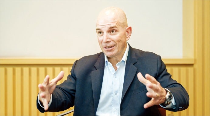 데이브 웨스트 "AI는 보안의 핵심 파트너…해커에게 강력한 무기인 동시에 최선의 대비책"