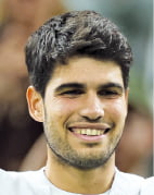 22전 22승 알카라스, 윔블던 3연패 '순항'