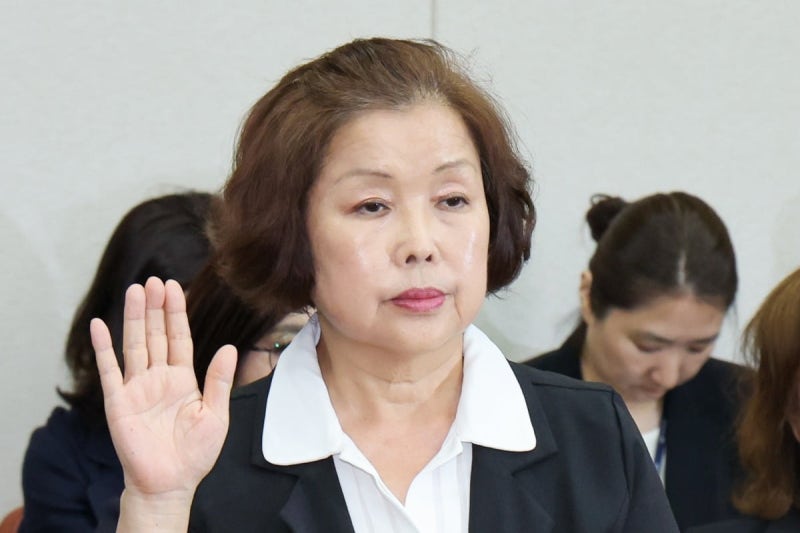 <b>리박스쿨 대표</b> "전두환 명예회복 어렵게 돼…역사왜곡 안 했다"
