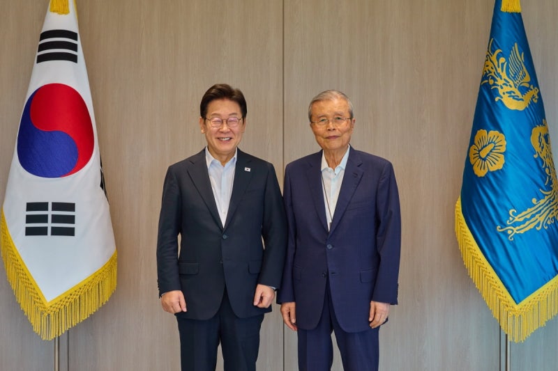 美특사 빠진 <b>김종인</b>, 李<b>대통령</b> 만나 "친중 오해 유념해야"