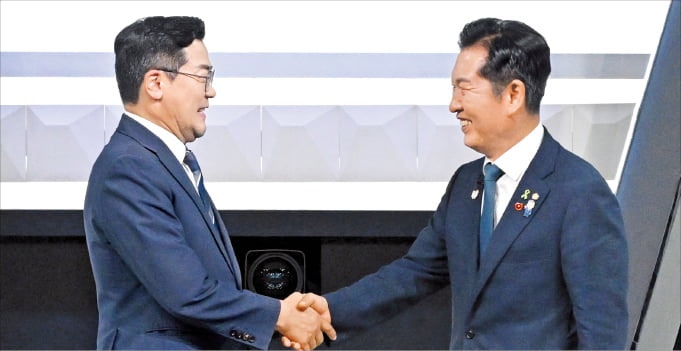 "내란 세력과 <b>협치</b>·타협 불가"…<b>정청래</b>·박찬대 이견은 없었다