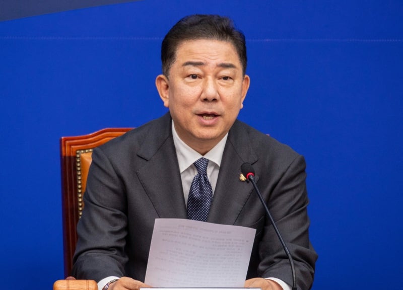코스피 폭락하자…김병기 "<b>대주주 기준</b>, 10억원서 <b>상향 검토</b>"