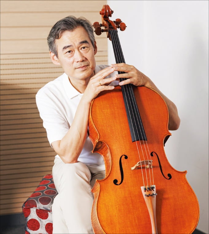 첼리스트 양성원 "바흐는 낭만, 낭만은 바흐"