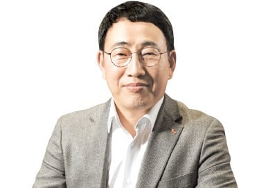절치부심 SKT…'돈 버는 AI' 본격 시동