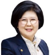[한경에세이] 욕망의 시대, 멈춤의 미학
