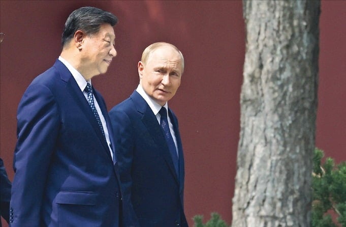 푸틴 '라오펑유'라 부른 시진핑…美는 中 견제 '타이폰' 배치