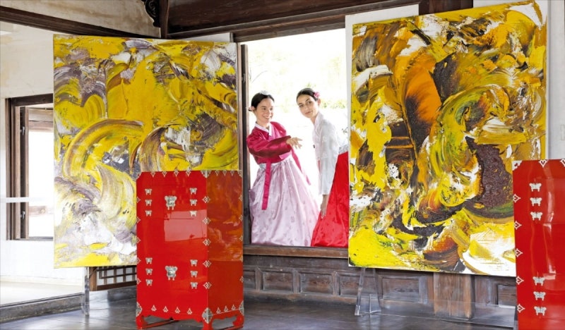 [포토] 낙선재 아트전 둘러보는 외국인 관광객