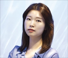 [이 아침의 소설가] 대학에서 화학 전공한 한국 대표 SF 소설가 김초엽