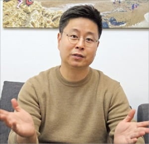 김성훈 "국내 스타트업 '양서류 전략' 필요…시작 단계부터 해외 자본 유치해야"