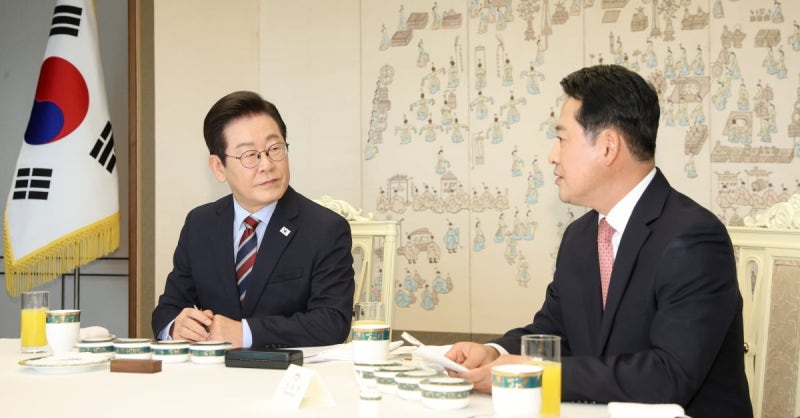 "취임 100일 불안"…장동혁 <b>발언</b>에 李 "더 셀 줄 알았는데"
