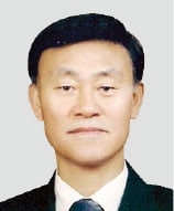 산골서 라디오 조립하던 소년, 동탑산업훈장 받아