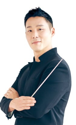 지휘자 얼리 "윤이상·진은숙…거장들 음악 연주할 때 한국인의 피 흐른다고 느껴"