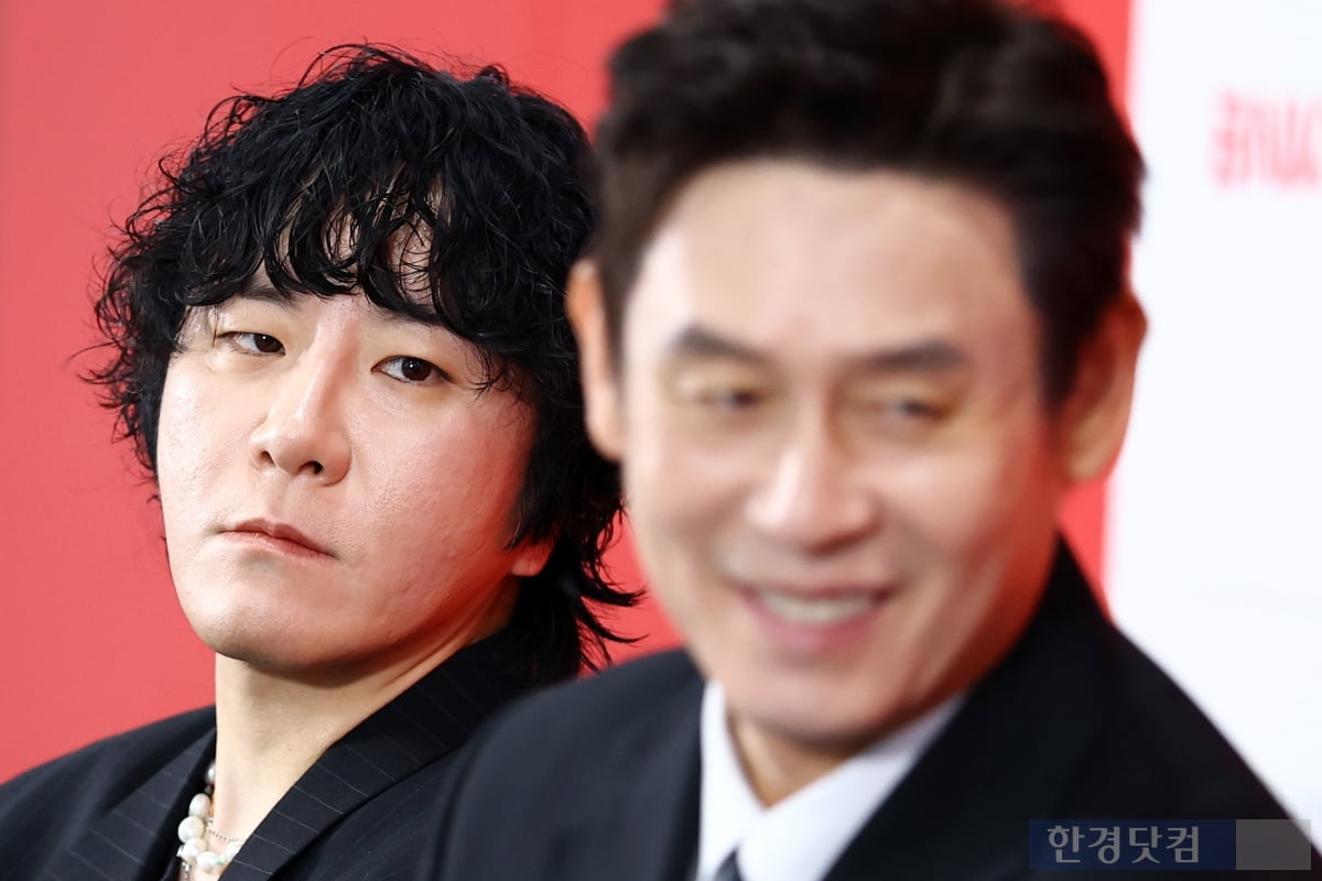 "설경구 선배를 좋, 좋아해요"…'<b>굿뉴스</b>' <b>감독</b>의 고백 [BIFF]