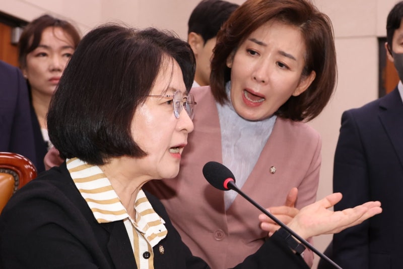"윤석열 오빠한테 무슨 도움?"…또 '추나대전' 아수라장