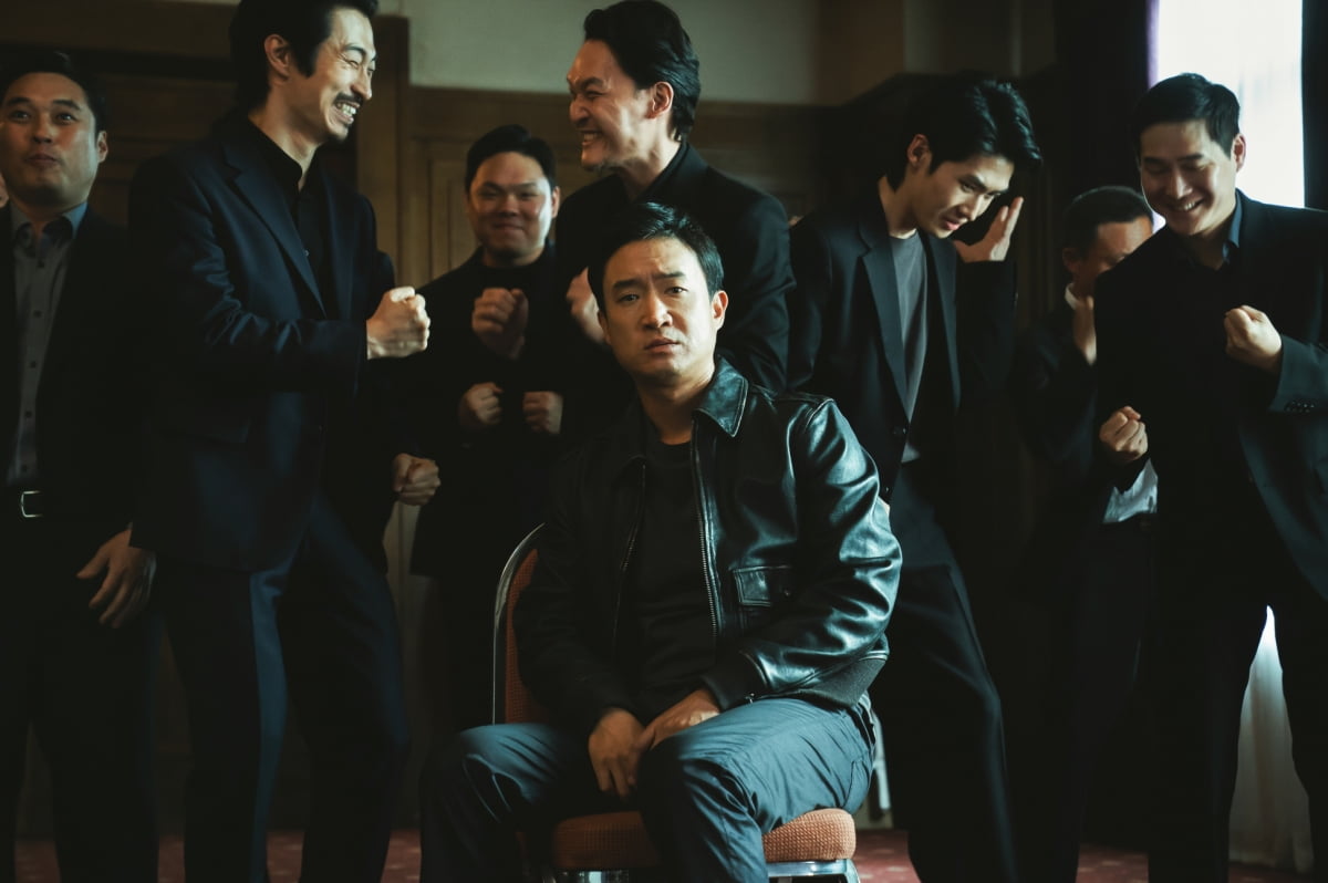 조우진 "올 추석 '보스'와의 '승부'는 '<b>어쩔수가없다</b>'"