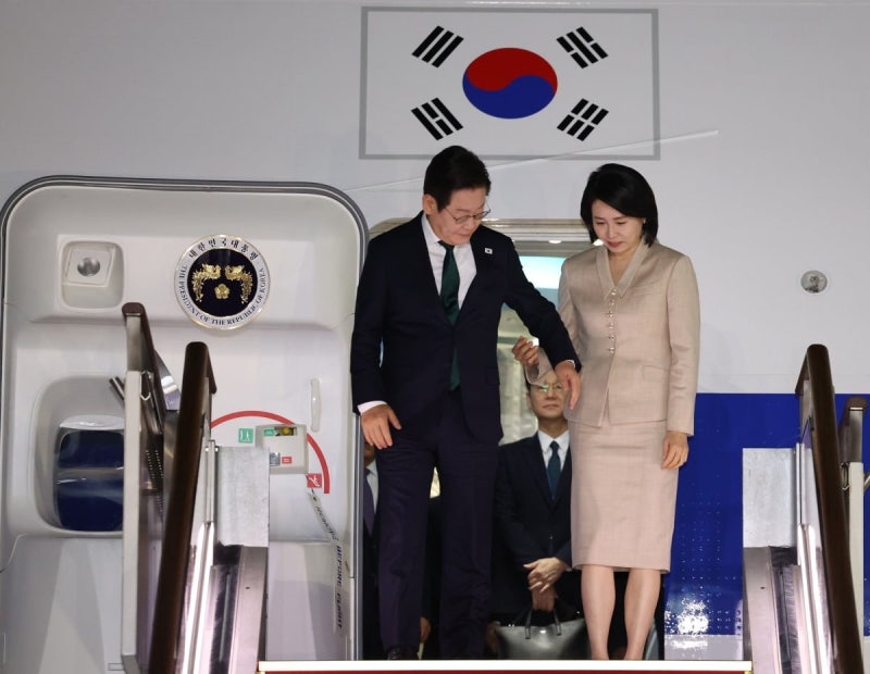 방미 마친 李 <b>대통령</b> 서울 도착…국정 복귀, 민생 점검·<b>APEC 준비</b> 총력
