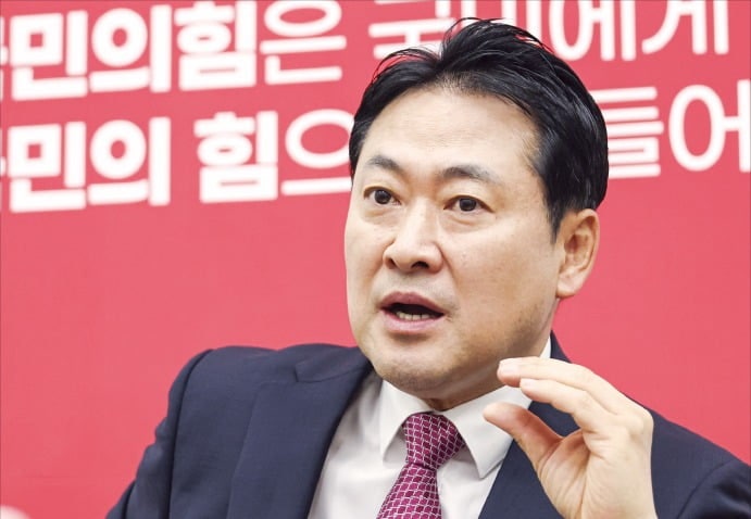 장동혁 "코스피5000? 기업 숨통 안 틔워주면 공염불…野가 경제 풀겠다"