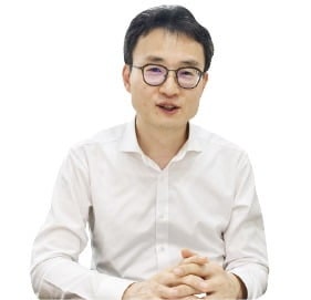 모든 심사역이 계약직…VC업계 흔드는 KB인베스트