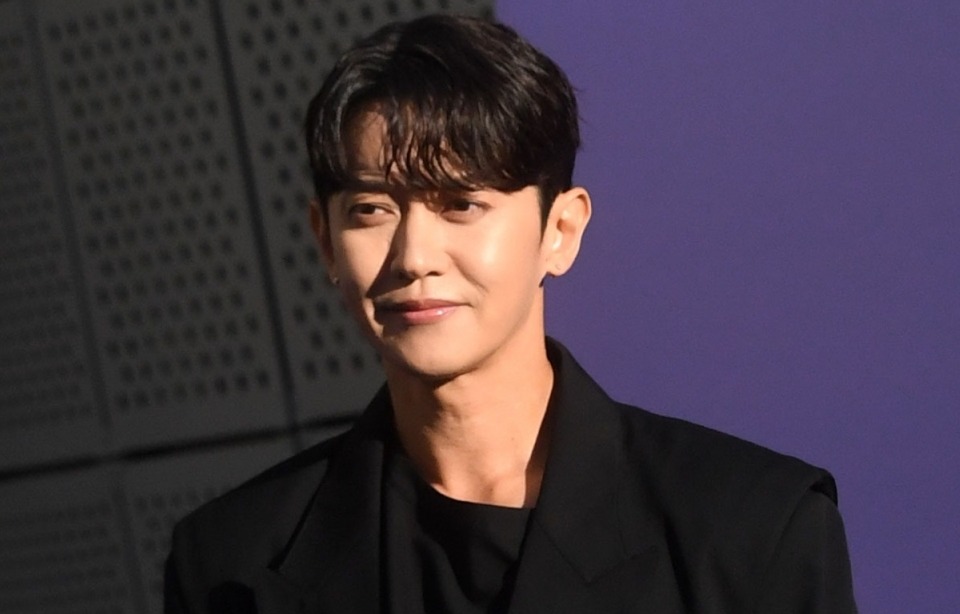 '혼전순결 서약' <b>강균성</b>, <b>성매매</b> 관련 <b>루머</b>에 직접 입 열었다