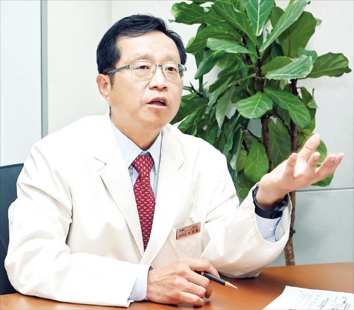 이우용 삼성서울병원 암병원장 "조기 발견·최소침습 수술…암치료 세계 1위 종합병원 비결이죠"
