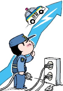 [단독] 긴급출동 늦어질라…경찰, 전기 순찰차 도입 속도조절