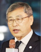 정근식 서울교육감 "특목·자사고 줄여야…수능 절대평가 필요"