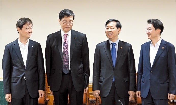 구윤철 "외환시장 24시간 예의주시…적기 대응할 것"