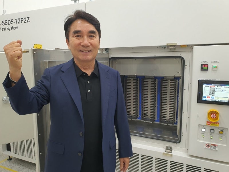 "돈 안 된다" 모두 말렸지만 61세에 사업…1100억 부자 된 70대...