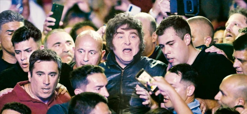 "밀레이 위해 21억달러 또 투입"…美 정치권 '시끌'