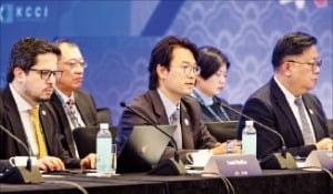 이규호 코오롱 부회장 주도…스마트 헬스케어 로드맵 발표