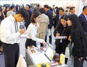 "K뷰티·푸드·가전 사고싶다"…바이어 구매문의 1000건 넘어