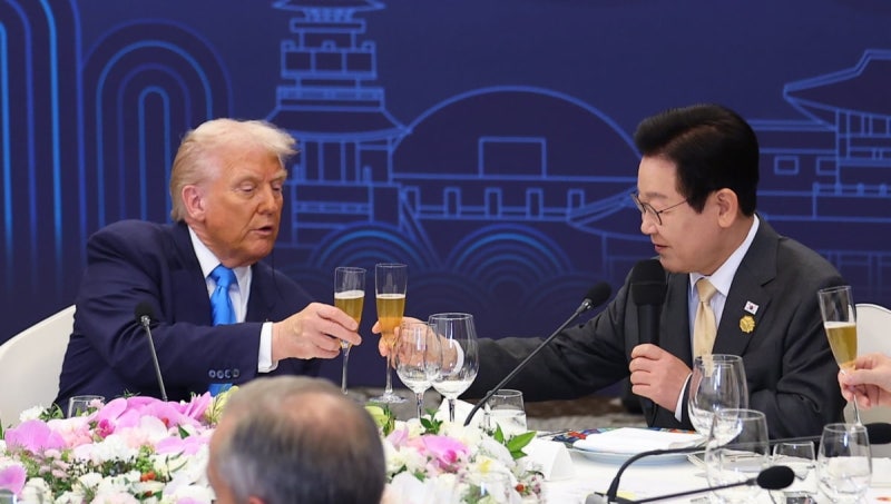 與 "<b>외교</b> 천재 <b>이재명</b>" vs 野 "얻은 것 없는데 착시효과"