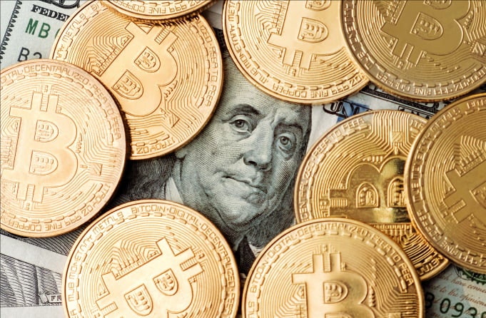 [책마을] 비트코인은 왜 여전히 우리를 불안하게 매혹하는가