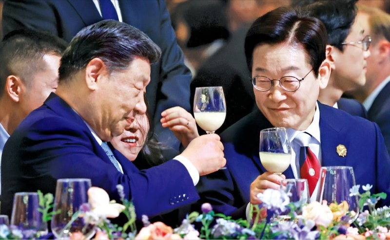 11월 1일 한·중 정상회담…'FTA·대북 문제' 협상 테이블 오를 듯