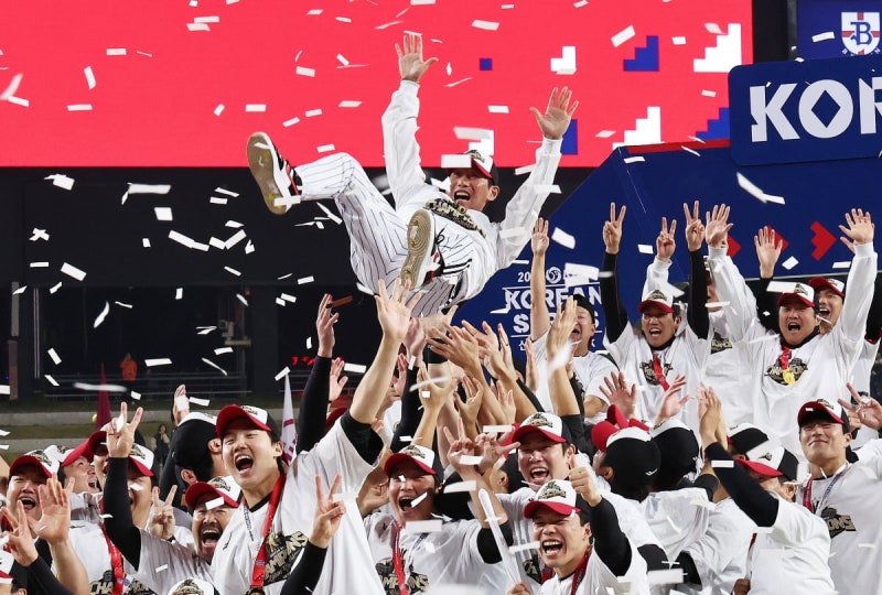 '우승' <b>LG 트윈스</b>, 얼마나 받길래…'<b>배당금</b> 역대 최고'