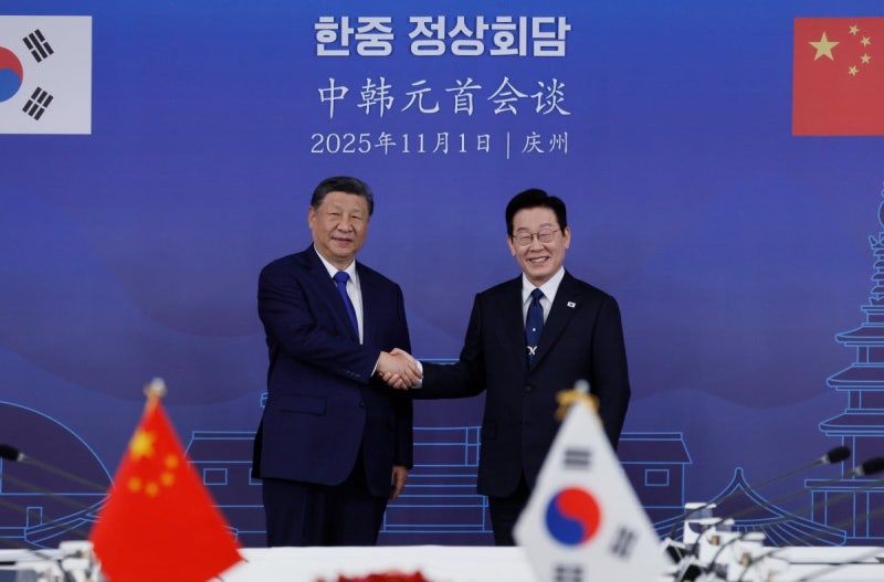 [속보] 李대통령, 시진핑에 "北과 대화재개 위한 <b>한중 전략적 소통</b>기대...