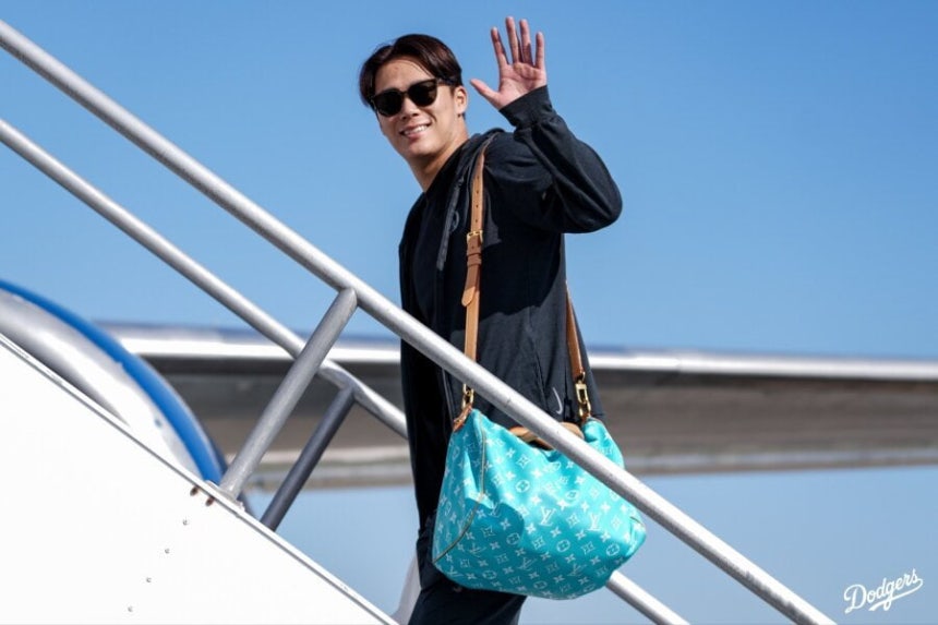 다저스 에이스 야마모토 요시노부 월드시리즈 우승템 가방 클라스 ㄷㄷ