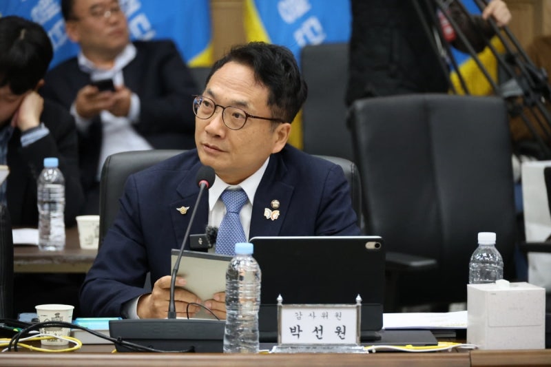 박선원 "'쌍방울' <b>김성태 대북 송금</b> 불분명…李 대통령 관련 없어"