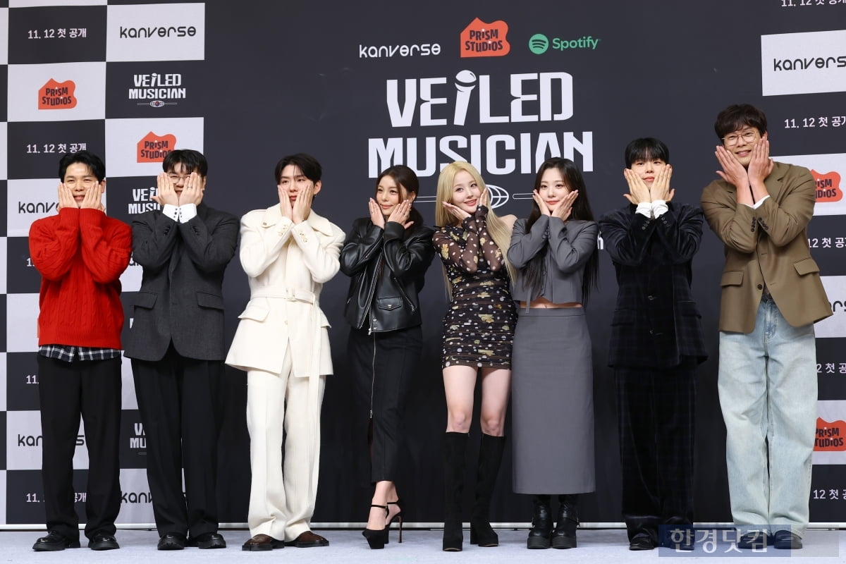 [포토] '<b>베일드 뮤지션</b>' 많이 사랑해 주세요~