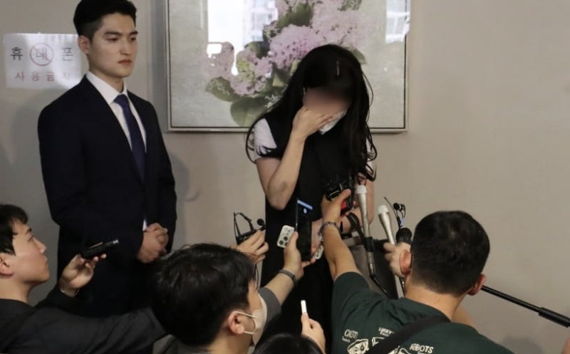 '부산 <b>돌려차기</b>' 피해자 "주소 노출돼 <b>보복</b> 두려워…집 못 들어가"
