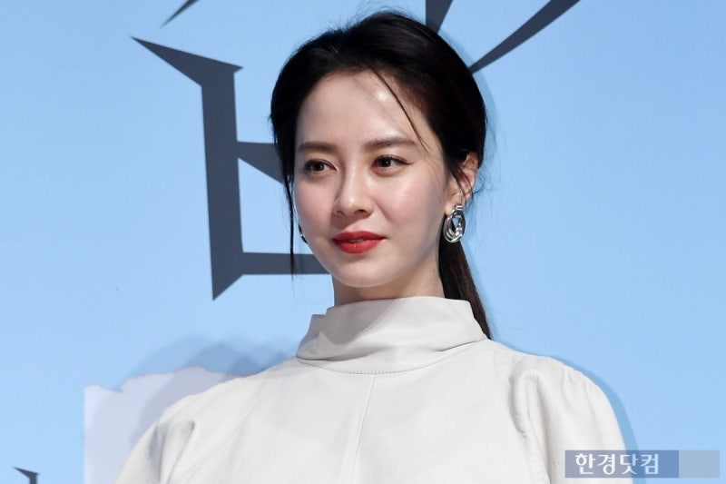 <b>송지효</b>, 부친 '<b>빚투</b>' <b>의혹</b>에…"모든 법적조치 취할 것" [공식]