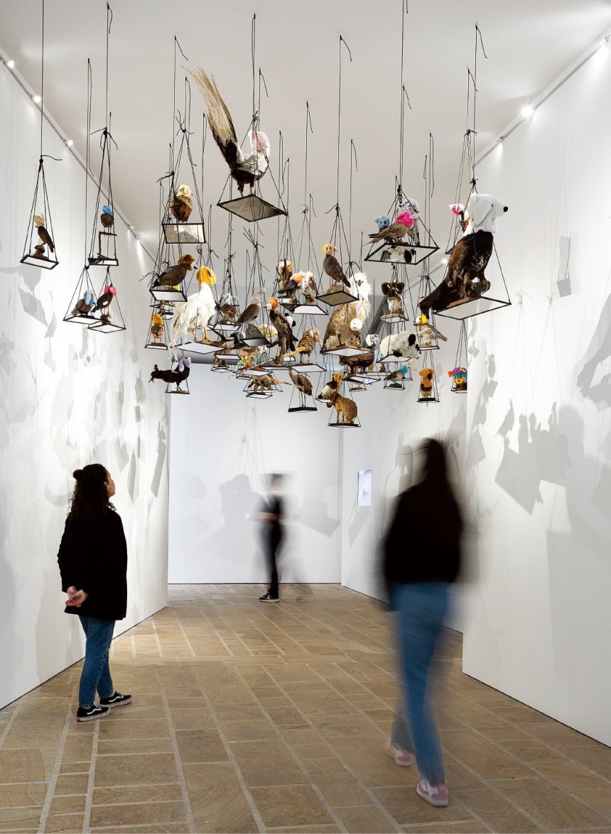 조각가와 회화작가 등 130여 명의 예술가가 참여한 '동물?!' 전시. /ⓒNathalie Savale, ⓒFHEL